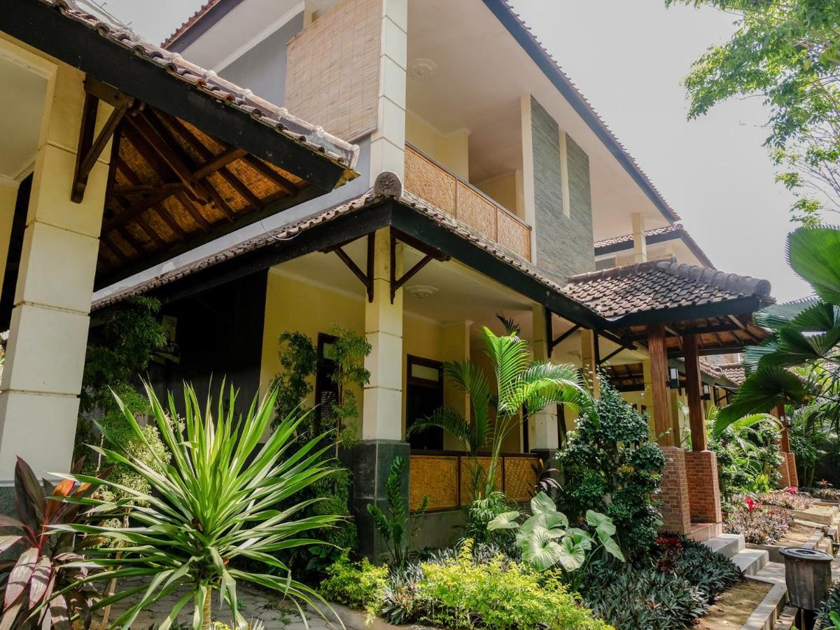 Hotel Mahkota Plengkung Banyuwangi  Exterior foto