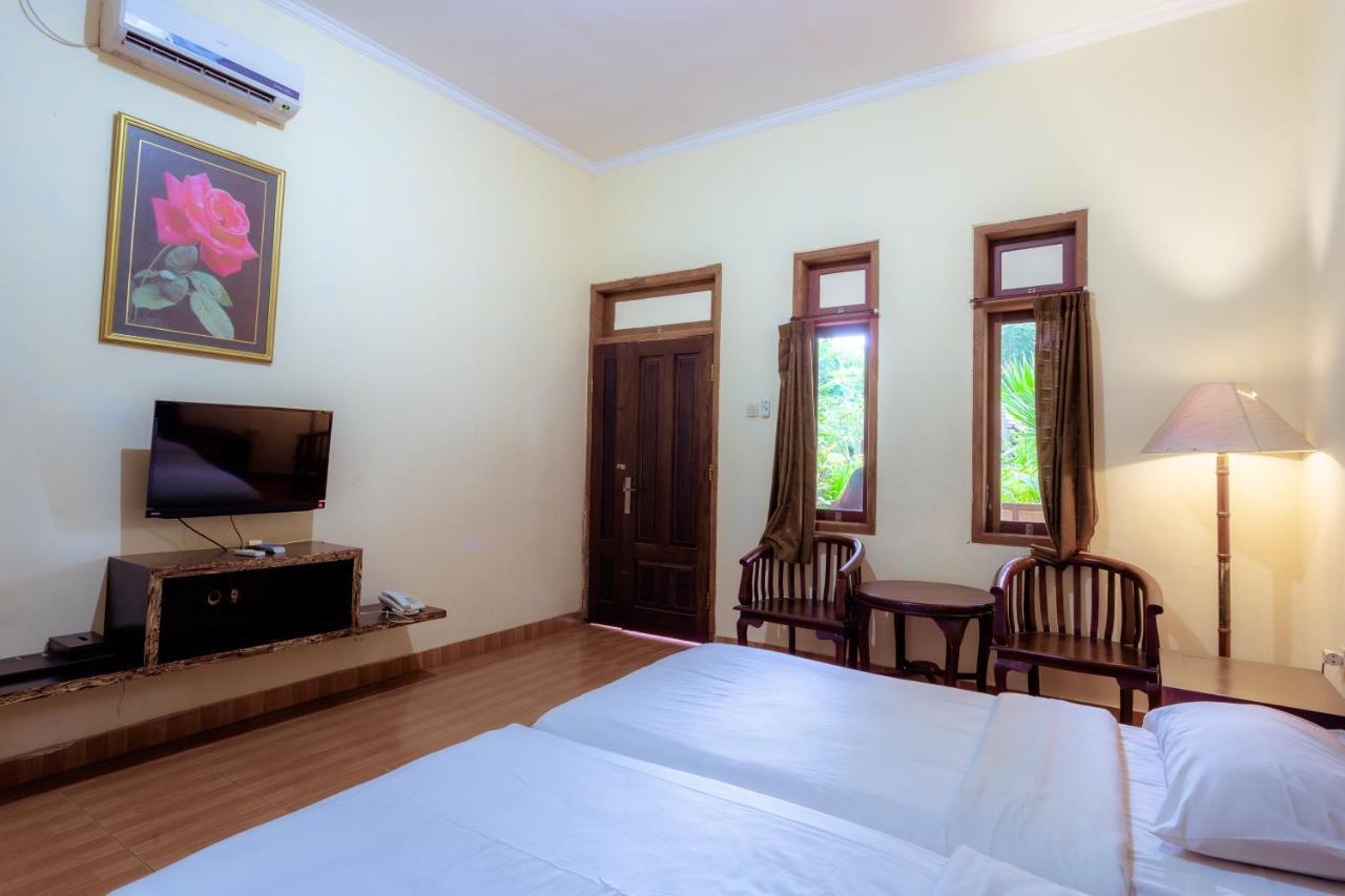 Hotel Mahkota Plengkung Banyuwangi  Exterior foto