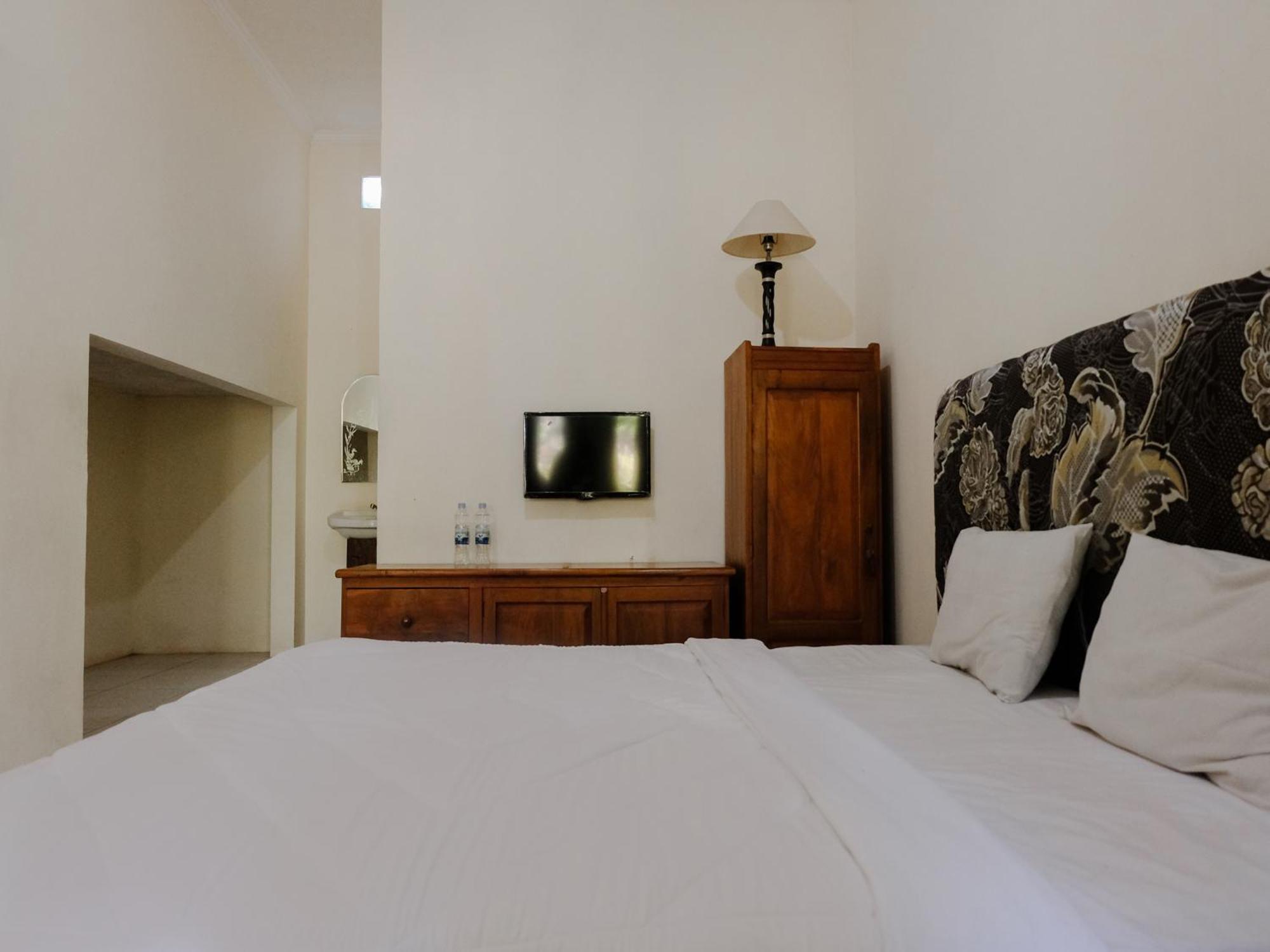 Hotel Mahkota Plengkung Banyuwangi  Zimmer foto